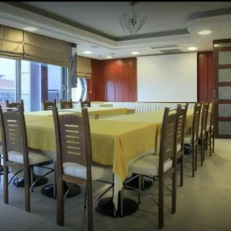 Elegances Heykel Hotel